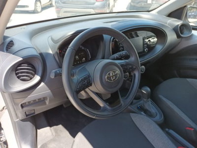 Toyota Aygo X 1.0 Active 72cv (8)