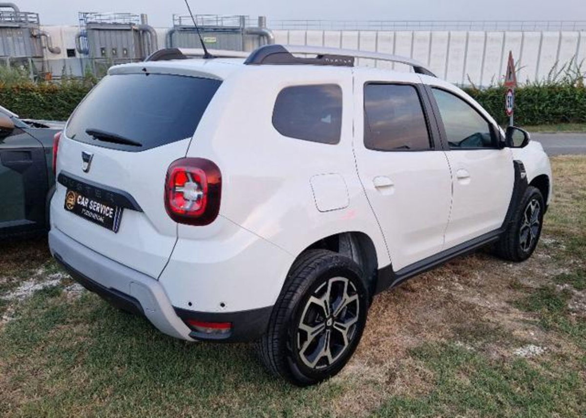 Dacia Duster 1.0 TCe 100 CV ECO-G 4x2 Prestige (3)