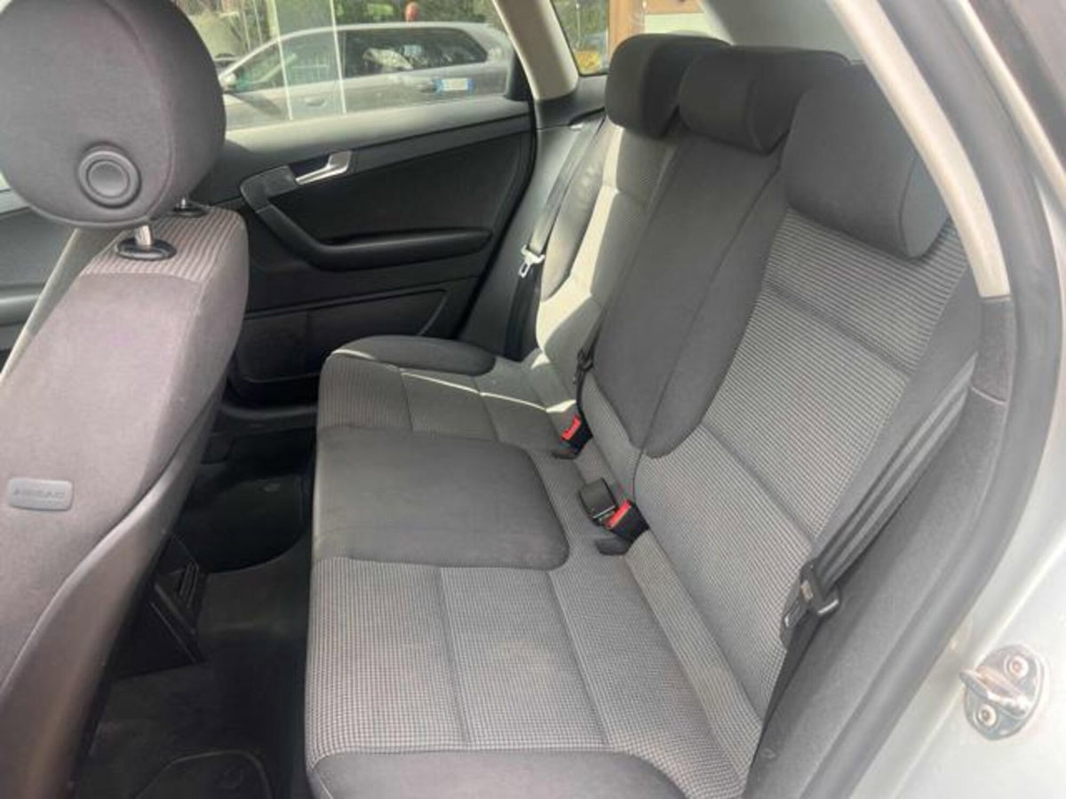 Audi A3 Sportback 2.0 16V FSI Ambition (12)