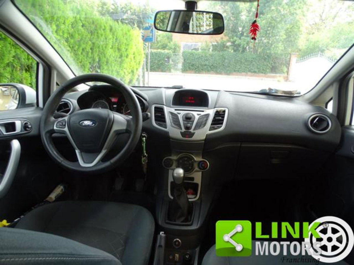 Ford Fiesta 1.4 5 porte Bz.- GPL Titanium (13)