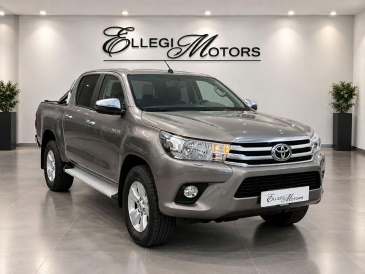 Toyota Hilux 2.D-4D 4WD porte Double Cab Executive