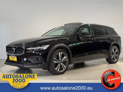 Volvo V60 Cross Country B5 AWD automatico Plus usata