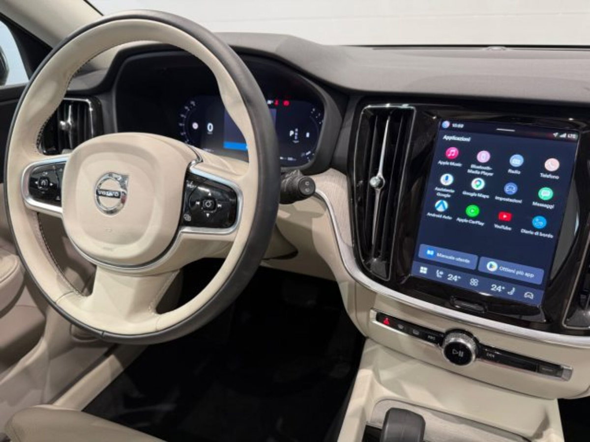 Volvo V60 Cross Country B5 AWD automatico Plus (10)