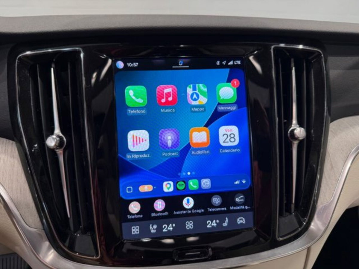 Volvo V60 Cross Country B5 AWD automatico Plus (12)