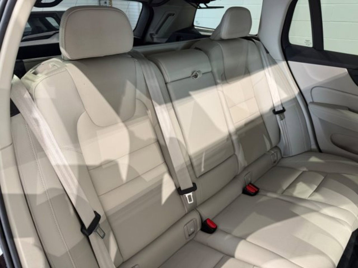 Volvo V60 Cross Country B5 AWD automatico Plus (15)