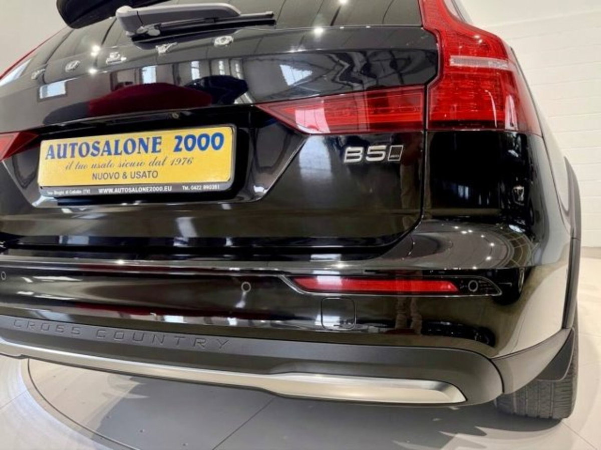 Volvo V60 Cross Country B5 AWD automatico Plus (20)