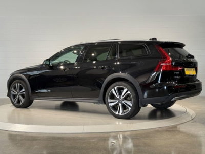 Volvo V60 Cross Country B5 AWD automatico Plus (3)