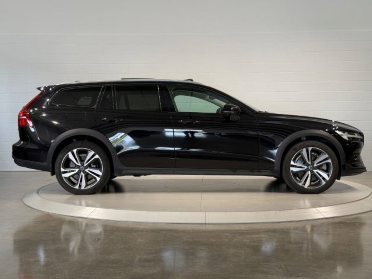 Volvo V60 Cross Country B5 AWD automatico Plus (6)
