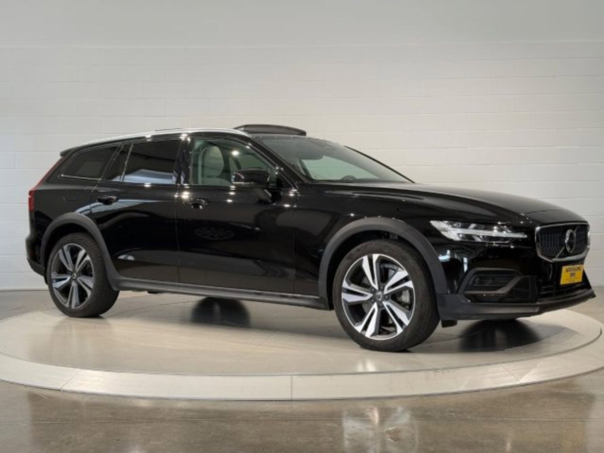 Volvo V60 Cross Country B5 AWD automatico Plus (7)