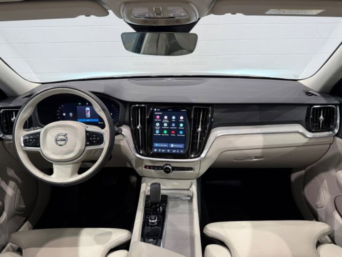 Volvo V60 Cross Country B5 AWD automatico Plus (9)
