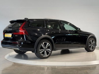 Volvo V60 Cross Country B5 AWD automatico Plus (5)