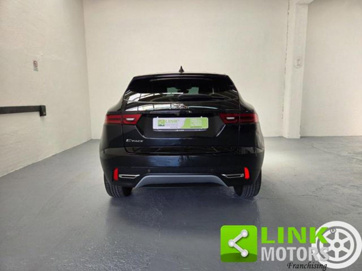 Jaguar E-Pace 2.0D I4 163 CV AWD Auto (12)