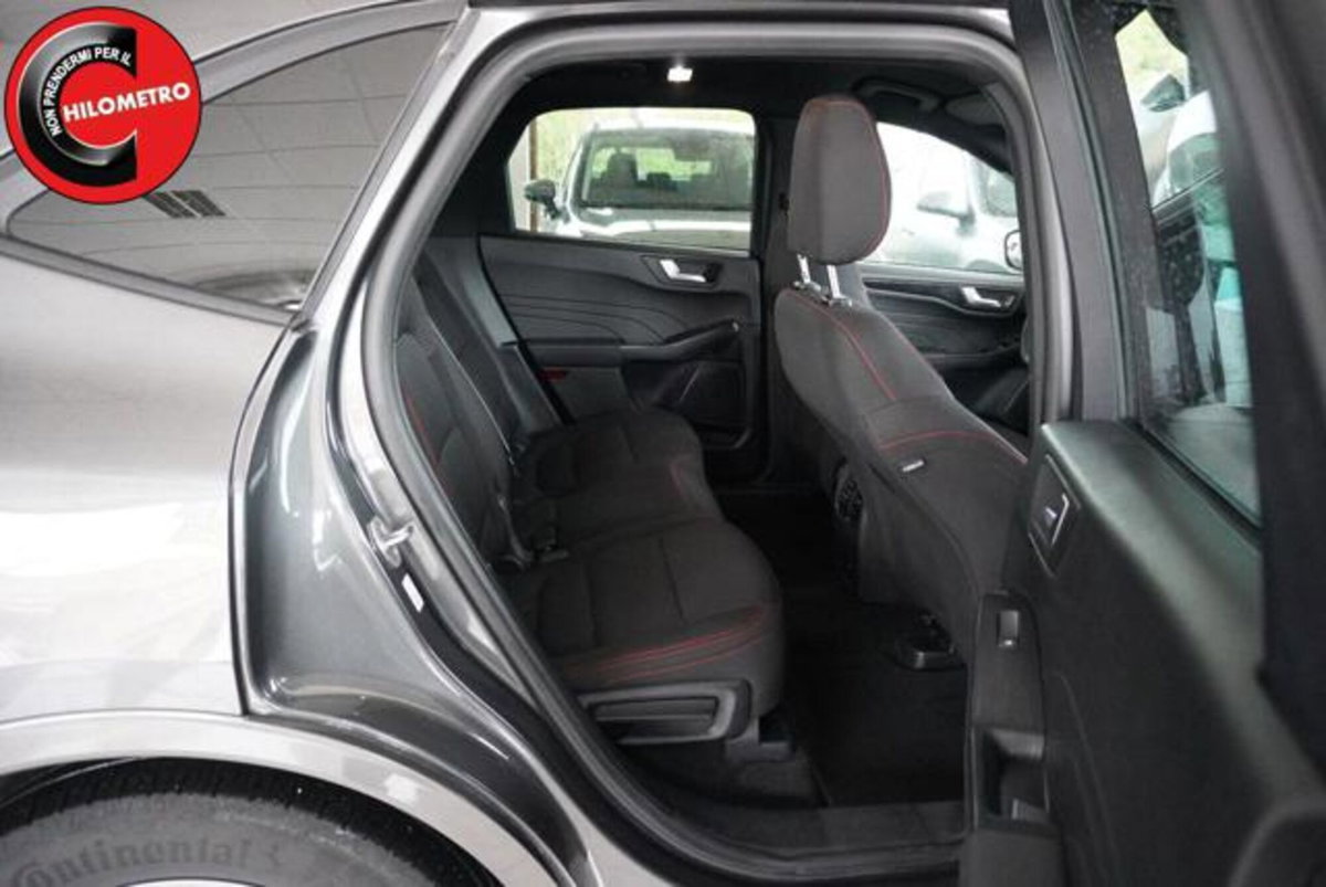 Ford Kuga 2.5 Plug In Hybrid 225 CV CVT 2WD ST-Line (11)
