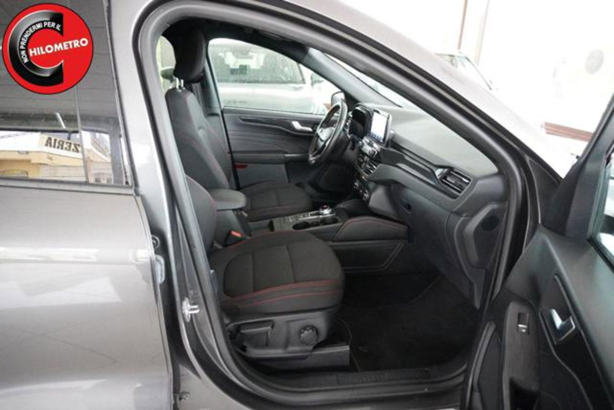 Ford Kuga 2.5 Plug In Hybrid 225 CV CVT 2WD ST-Line (12)