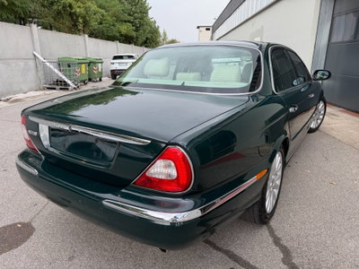 Jaguar XJ 4.2 V8 cat Executive (4)