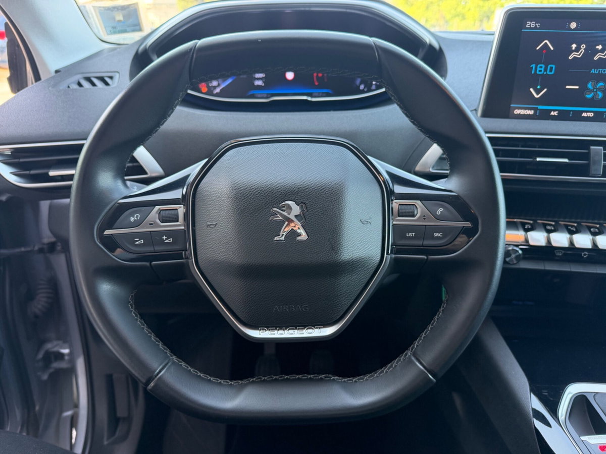 Peugeot 3008 BlueHDi 130 S&S Allure (12)
