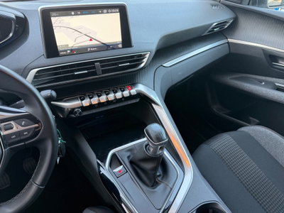 Peugeot 3008 BlueHDi 130 S&S Allure (14)