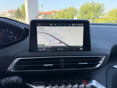 Peugeot 3008 BlueHDi 130 S&S Allure (16)