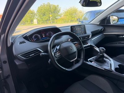 Peugeot 3008 BlueHDi 130 S&S Allure (9)