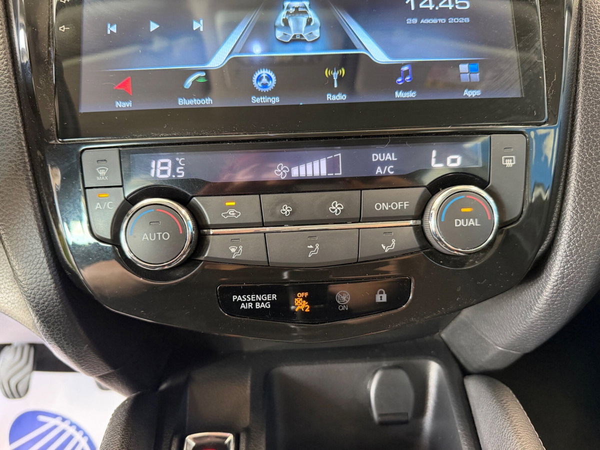 Nissan Qashqai 1.6 dCi 2WD Tekna (11)