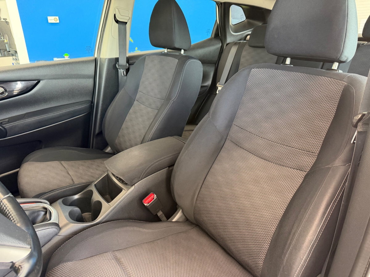 Nissan Qashqai 1.6 dCi 2WD Tekna (12)