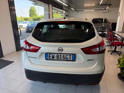 Nissan Qashqai 1.6 dCi 2WD Tekna (3)
