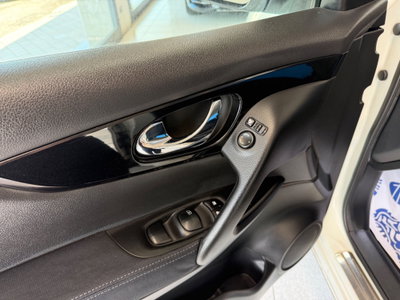 Nissan Qashqai 1.6 dCi 2WD Tekna (6)
