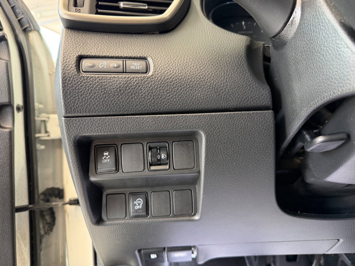 Nissan Qashqai 1.6 dCi 2WD Tekna (7)