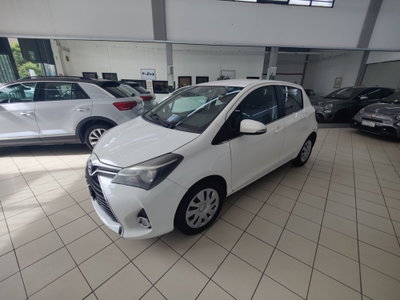 Toyota Yaris 1.D-4D 5 porte Active (2)