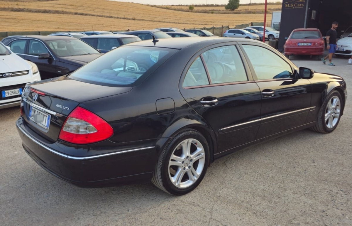 Mercedes-Benz Classe E 320 CDI cat EVO Avantgarde (10)
