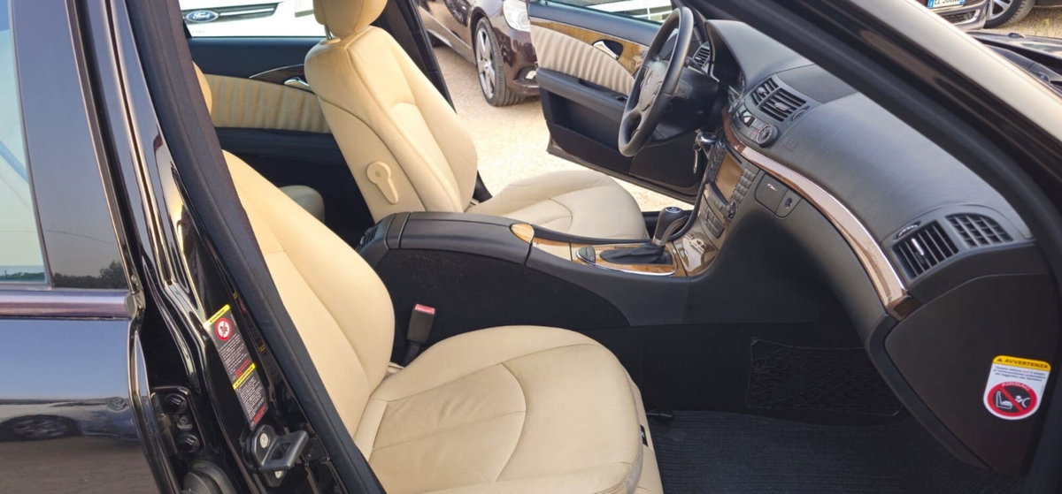Mercedes-Benz Classe E 320 CDI cat EVO Avantgarde (12)