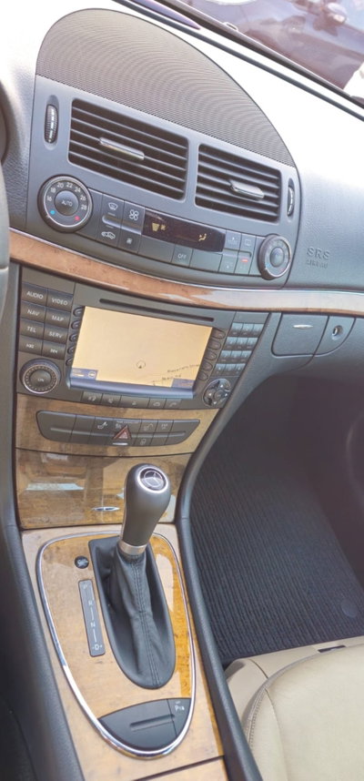 Mercedes-Benz Classe E 320 CDI cat EVO Avantgarde (17)