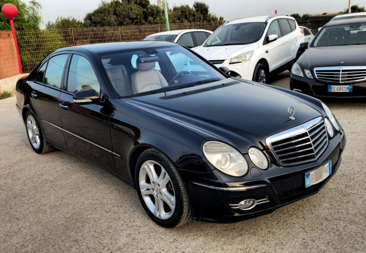 Mercedes-Benz Classe E 320 CDI cat EVO Avantgarde (4)