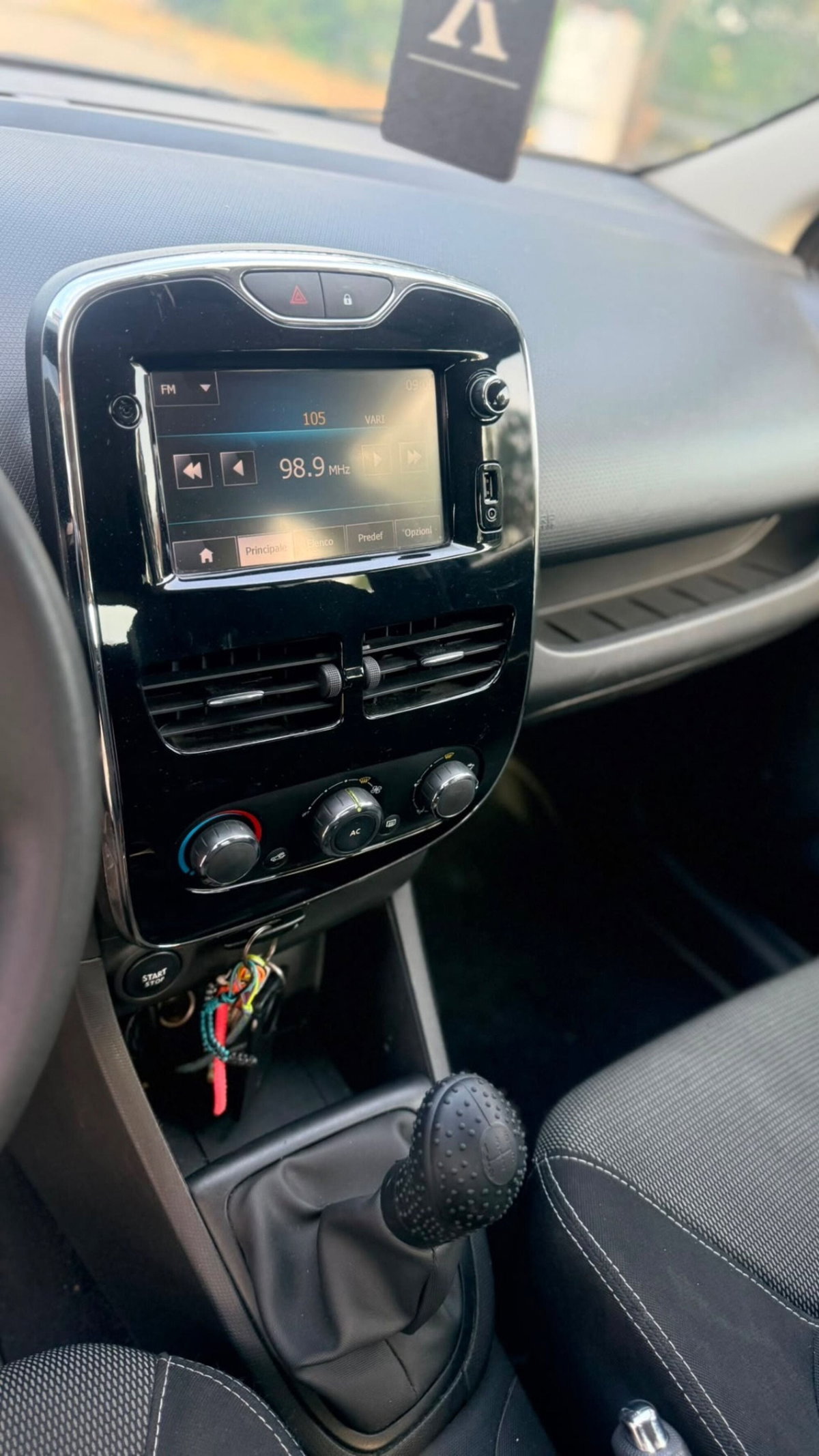 Renault Clio 1.5 dCi 8V 75CV 5 porte Live (7)