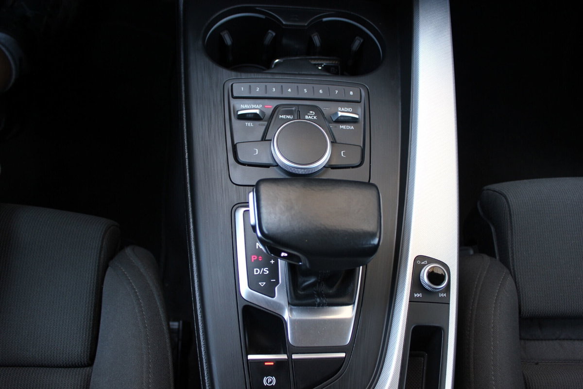 Audi A4 2.0 TDI 150 CV ultra S tronic Business Sport (20)