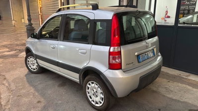 Fiat Panda 1.3 MJT 16V DPF 4x4 Climbing (2)