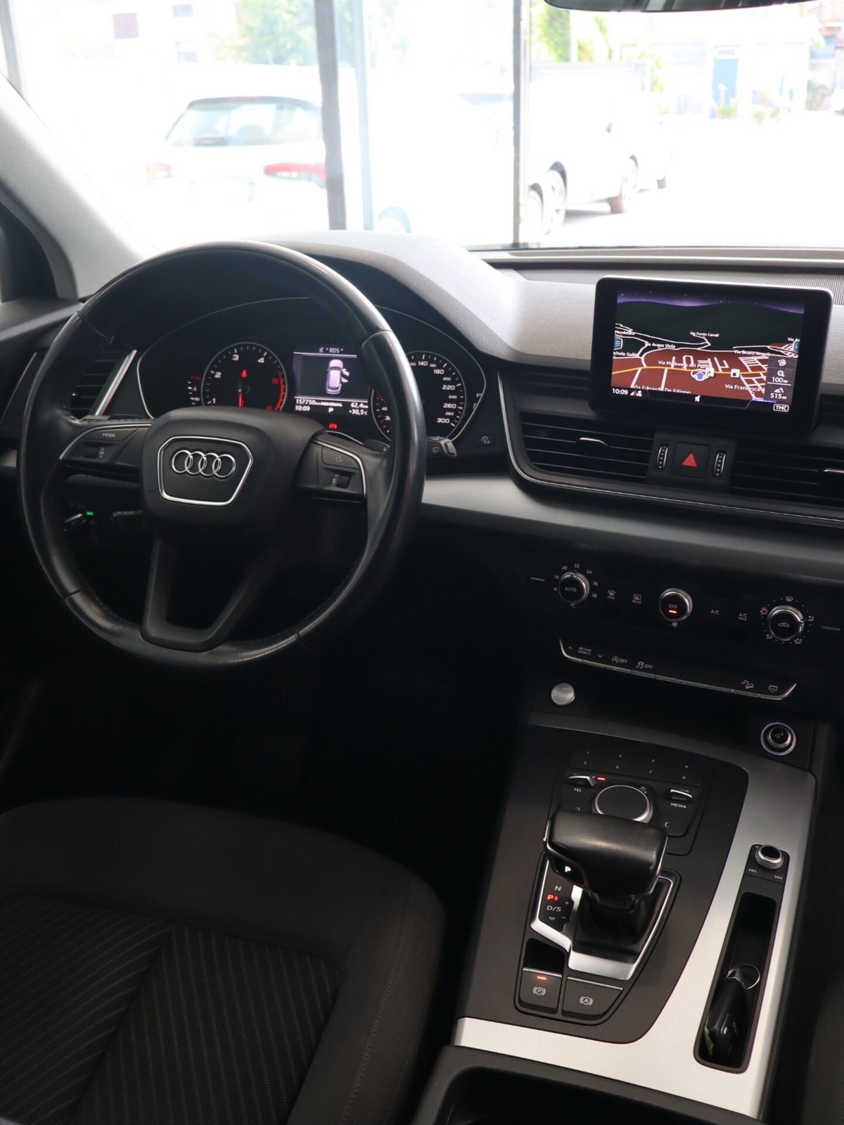 Audi Q5 2.0 TDI 190 CV quattro S tronic Business Design (10)