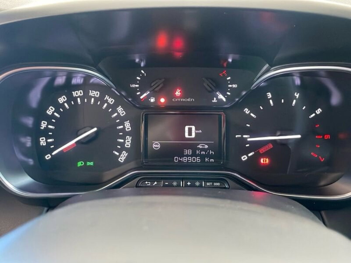Citroen C3 Aircross BlueHDi 110 S&S Shine (14)