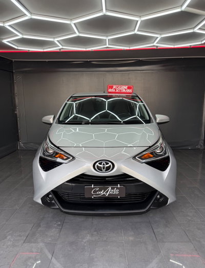 Toyota Aygo 1.0 VVT-i 72 CV 5 porte x-cite MMT (3)