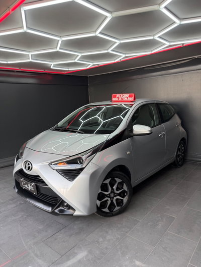 Toyota Aygo 1.0 VVT-i 72 CV 5 porte x-cite MMT (4)