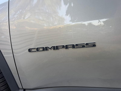 Jeep Compass 1.6 Multijet II 2WD Limited (12)