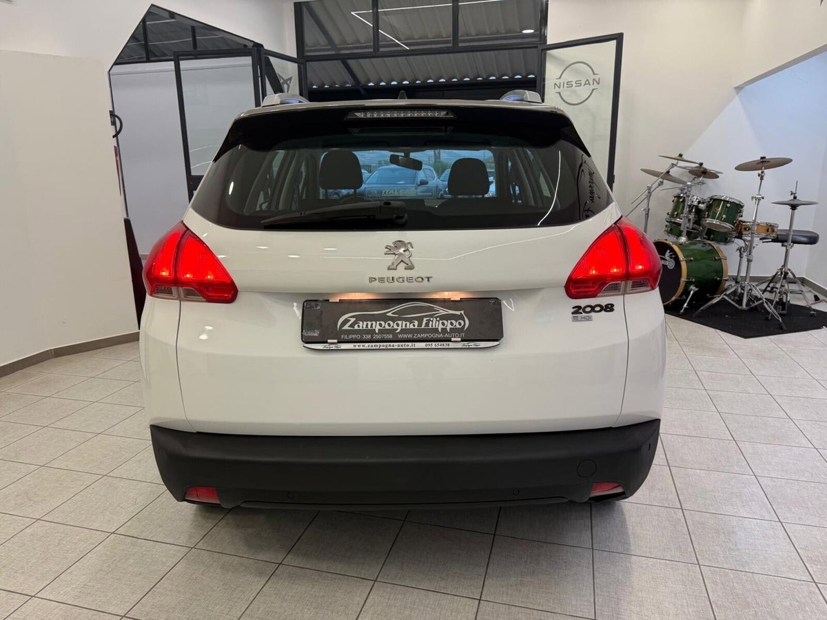 Peugeot 2008 e-HDi 92 CV Stop&Start ETG6 Allure (5)