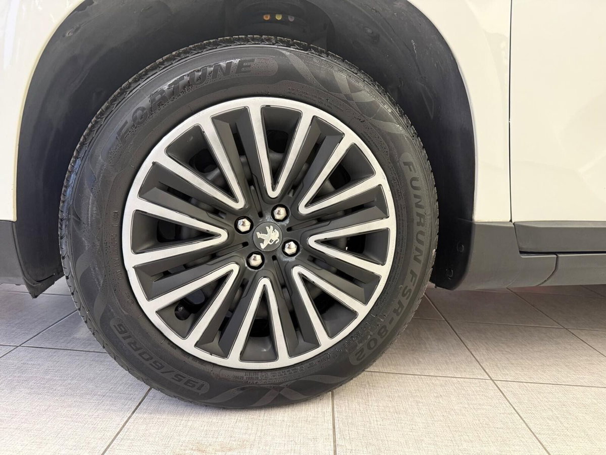 Peugeot 2008 e-HDi 92 CV Stop&Start ETG6 Allure (8)