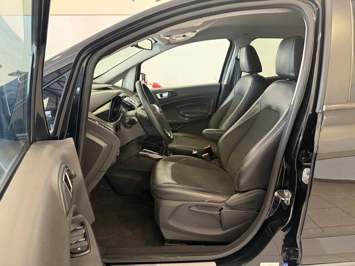 Ford EcoSport 1.5 TDCi 95 CV Titanium S (11)