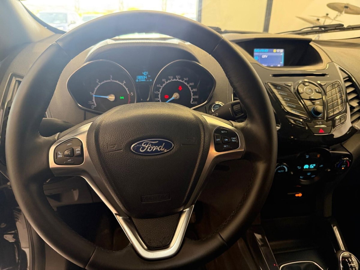 Ford EcoSport 1.5 TDCi 95 CV Titanium S (12)