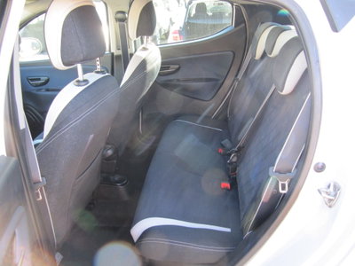 Lancia Ypsilon 1.2 69 CV 5 porte Mya (12)