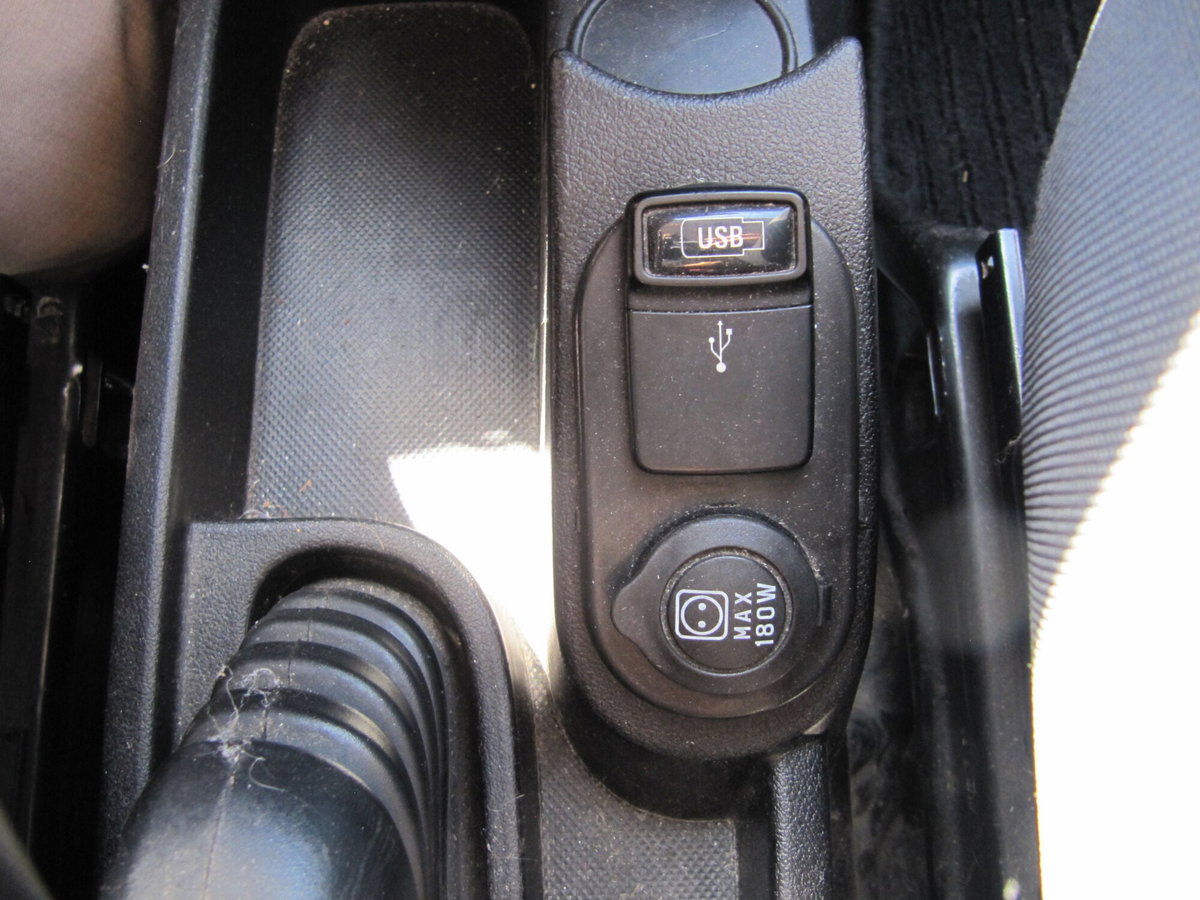 Peugeot Bipper 1.3 HDi 80 Active (12)
