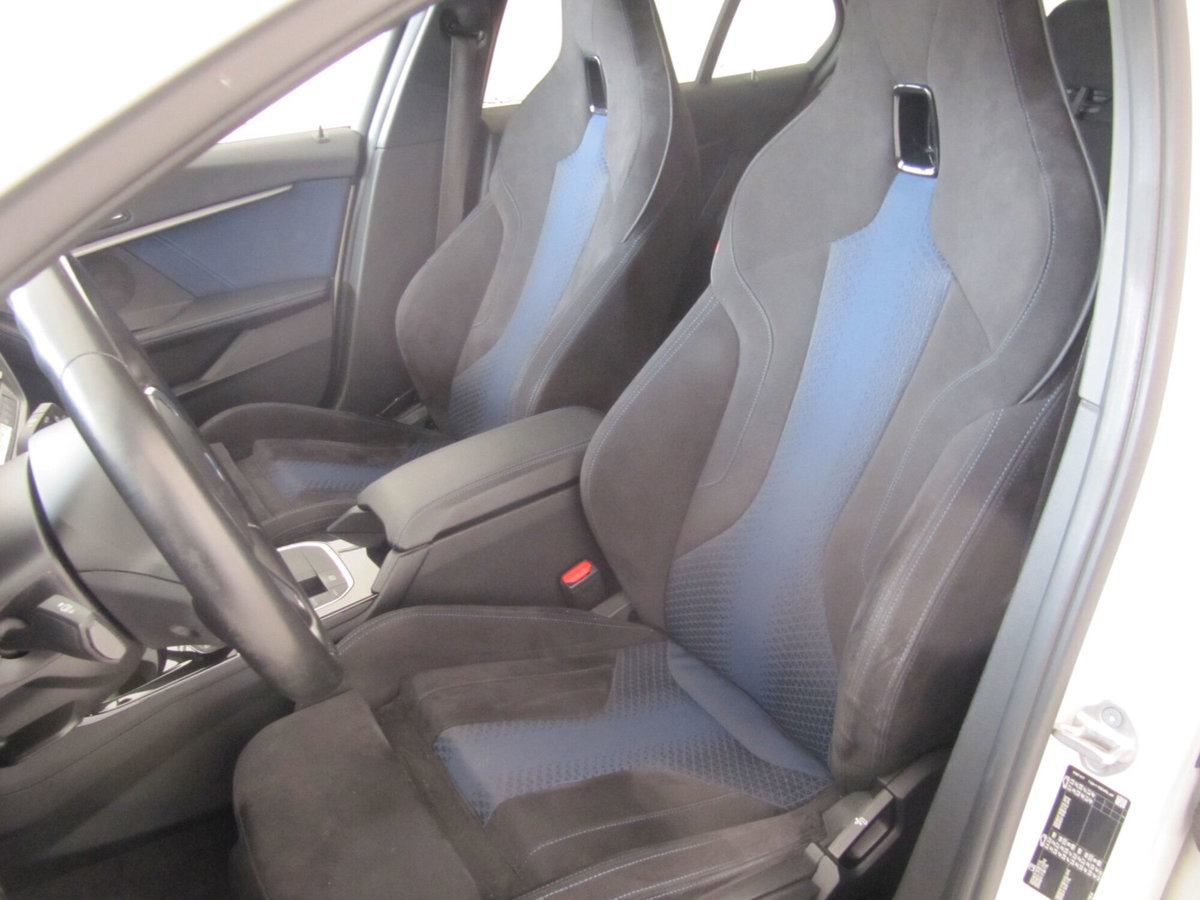BMW Serie 1 116d 2.0 116CV cat 5 porte Attiva DPF (15)
