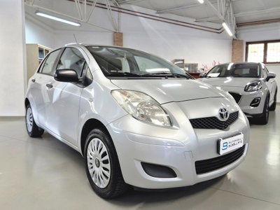 Toyota Yaris 1.0 5 porte Sol usata