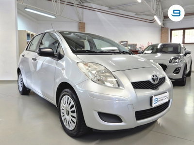 Toyota Yaris 1.0 5 porte Sol (14)